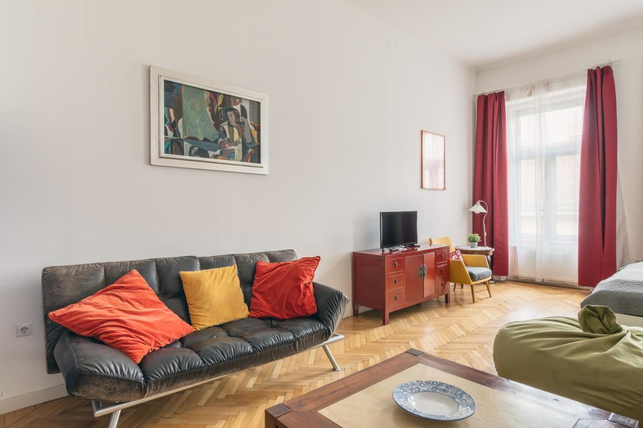 Bright & Spacious Loft With Basilica View Budapest Kültér fotó